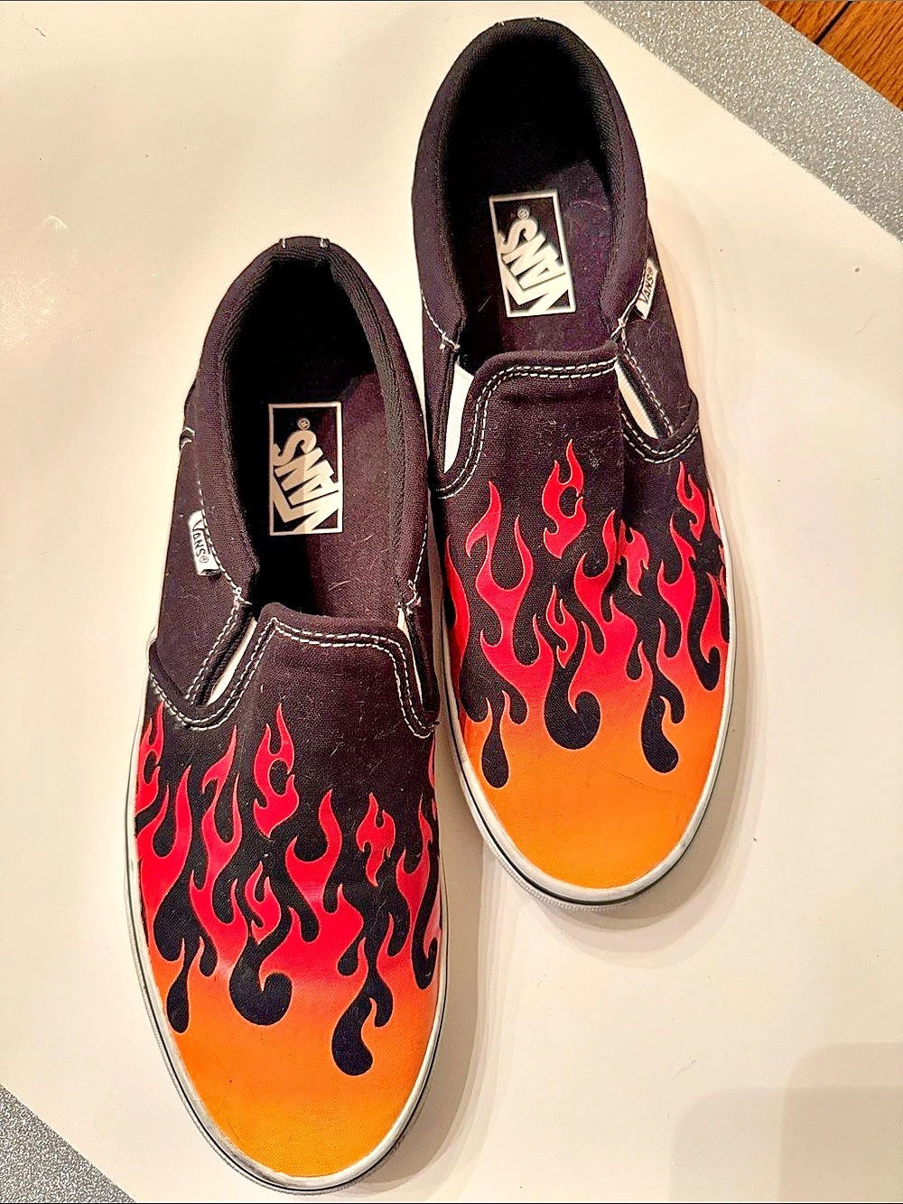 Vans Classic Slip-On Electric Flame Sneakers US 10
